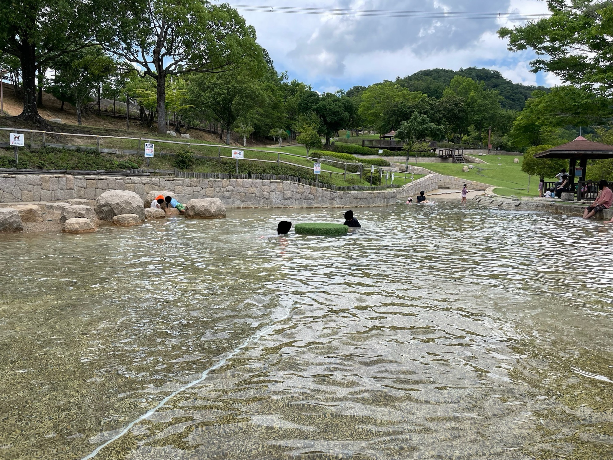 一庫公園の水遊び