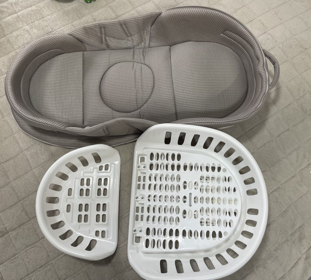 ネオママイズムのカバーを外し、フレームを取り外して分解した状態の写真。