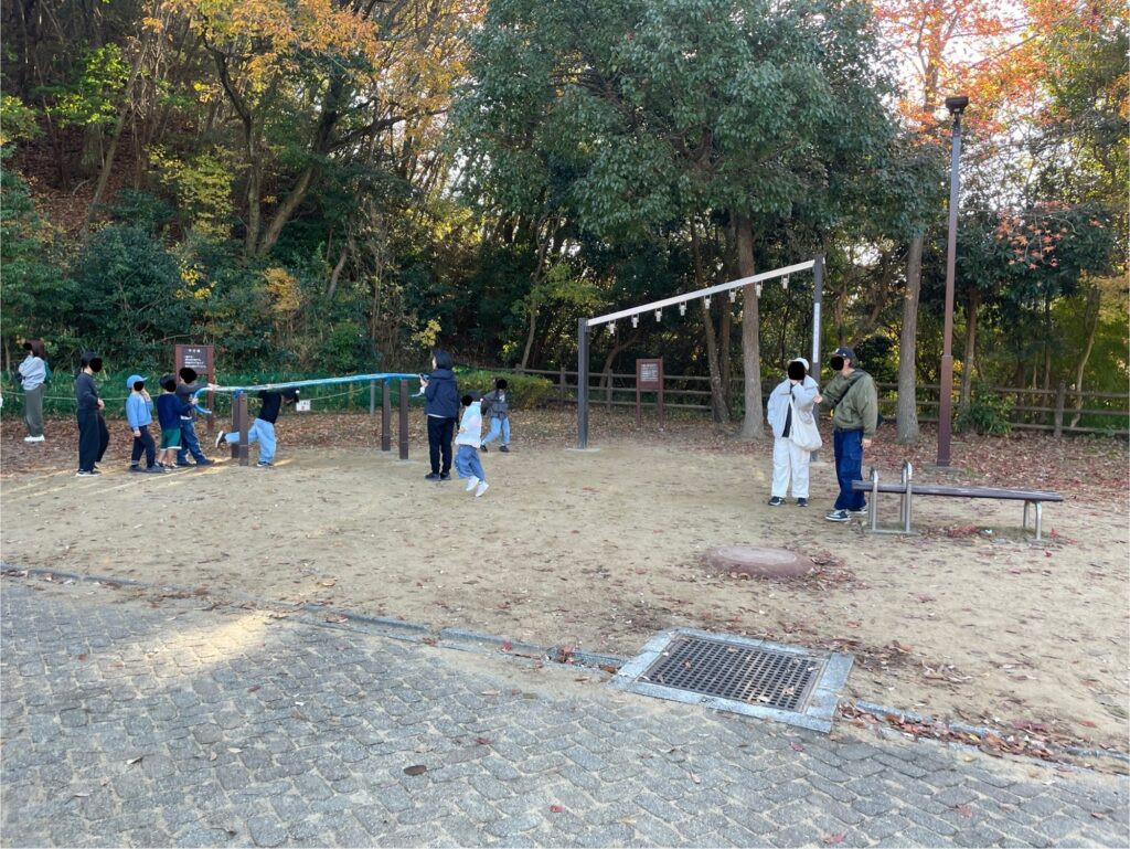 しあわせの村のトリム園地にある健康器具エリア