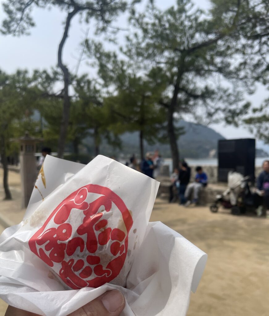 宮島名物ぺったらぽったら(穴子入り焼きおにぎり)