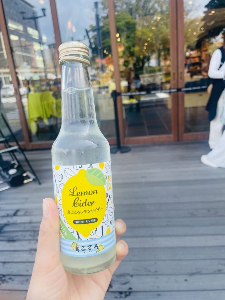 おりづるタワーで飲んだレモンサイダー