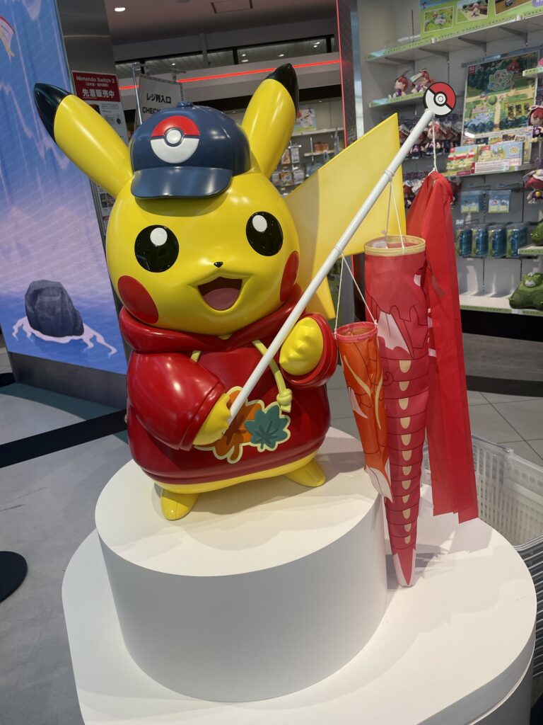 広島限定のピカチュウ展示